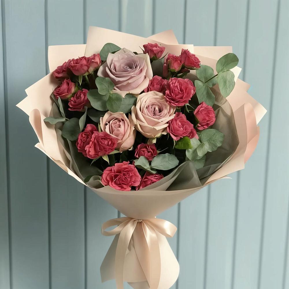 Букет цветов из: Гвоздики и Розы в Верхнем Тагиле