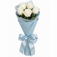 Букет 5 Белых роз Проуд в Верхнем Тагиле