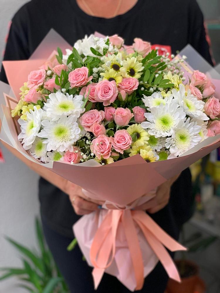 Букет цветов из: Розы и Хризантемы в Верхнем Тагиле