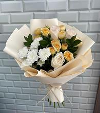 Букет цветов из:  Розы и Хризантемы в Верхнем Тагиле