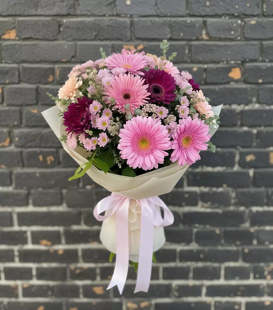 Букет цветов из: Герберы и Хризантемы в Верхнем Тагиле