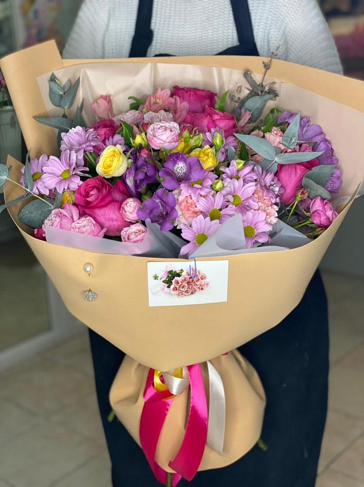 Букет цветов из: Хризантемы, Гвоздики и Альстромерии в Верхнем Тагиле