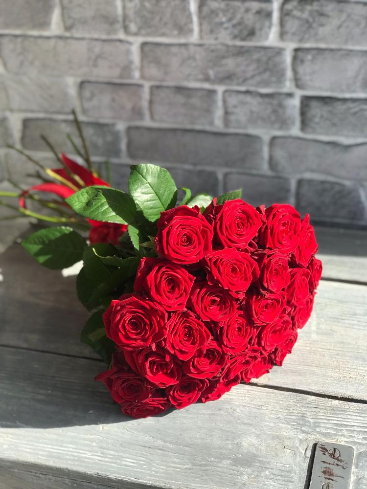 Букет Красные розы Фридом в Верхнем Тагиле