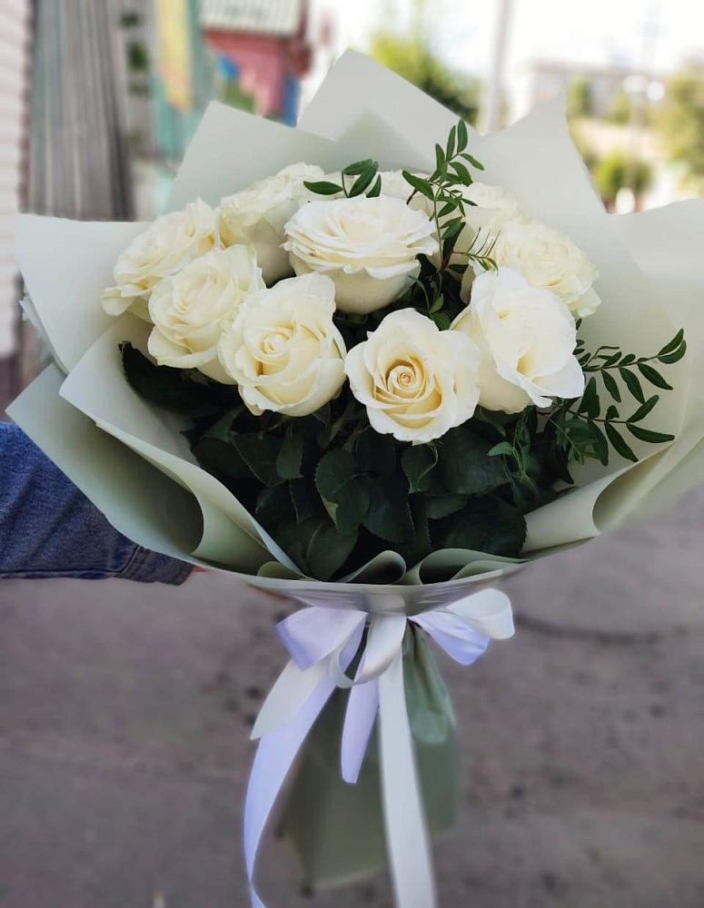 Букет Белые розы Проуд в Верхнем Тагиле