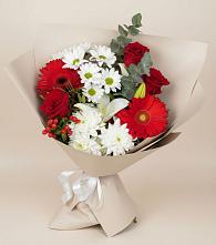 Букет цветов из:  Розы, Хризантемы, Герберы и Лилии в Верхнем Тагиле