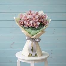 Букет цветов из:  Орхидеи и Розы в Верхнем Тагиле