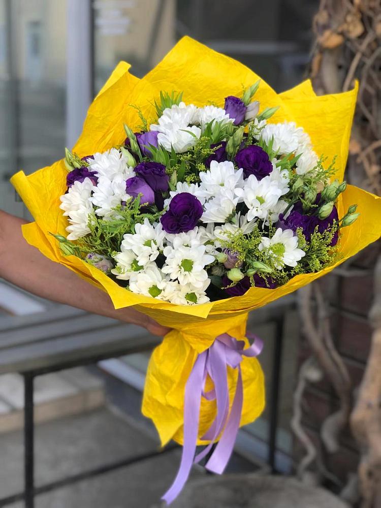 Букет цветов из: Ирисы, Хризантемы и Ромашки в Верхнем Тагиле