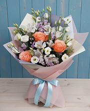 Букет цветов из:  Лизиантусы, Розы, Альстромерии и Гипсофила в Верхнем Тагиле