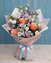 Букет цветов из:  Лизиантусы, Розы, Альстромерии и Гипсофила в Верхнем Тагиле