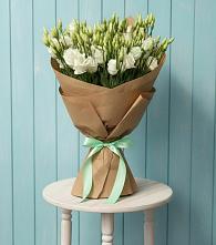 Букет цветов из:  Лизиантусы в Верхнем Тагиле