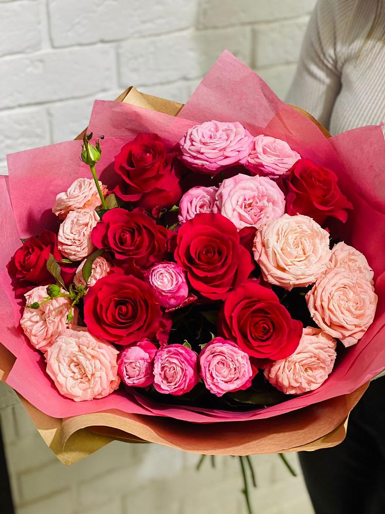 Букет цветов из: Розы в Верхнем Тагиле