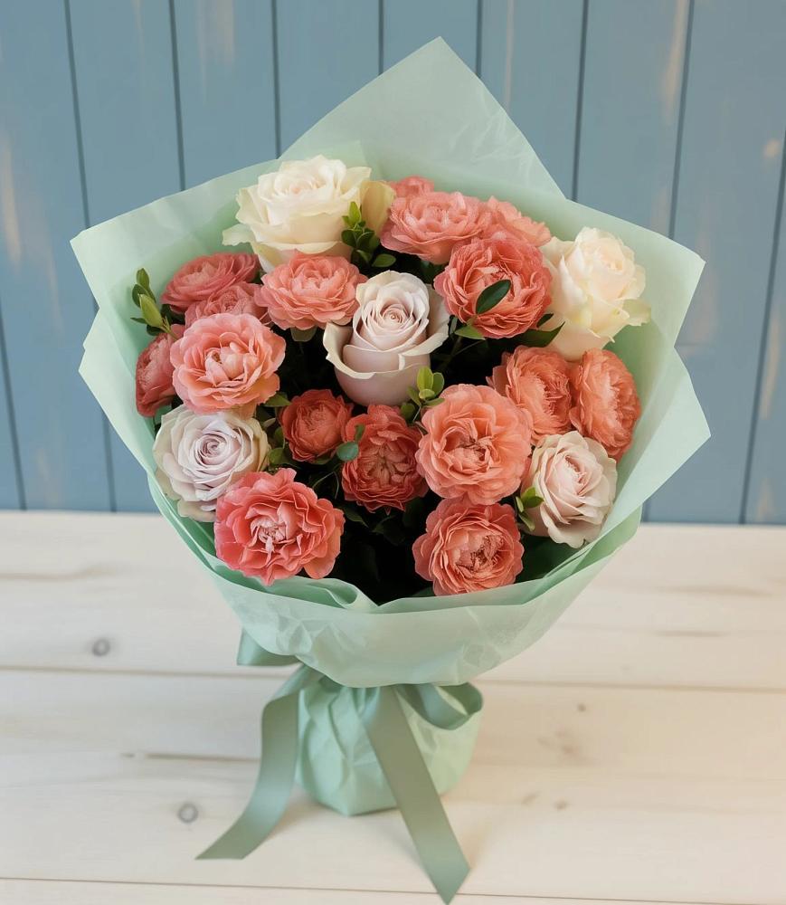 Букет цветов из: Розы в Верхнем Тагиле