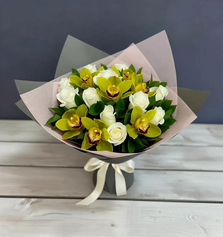 Букет цветов из: Орхидеи и Розы в Верхнем Тагиле