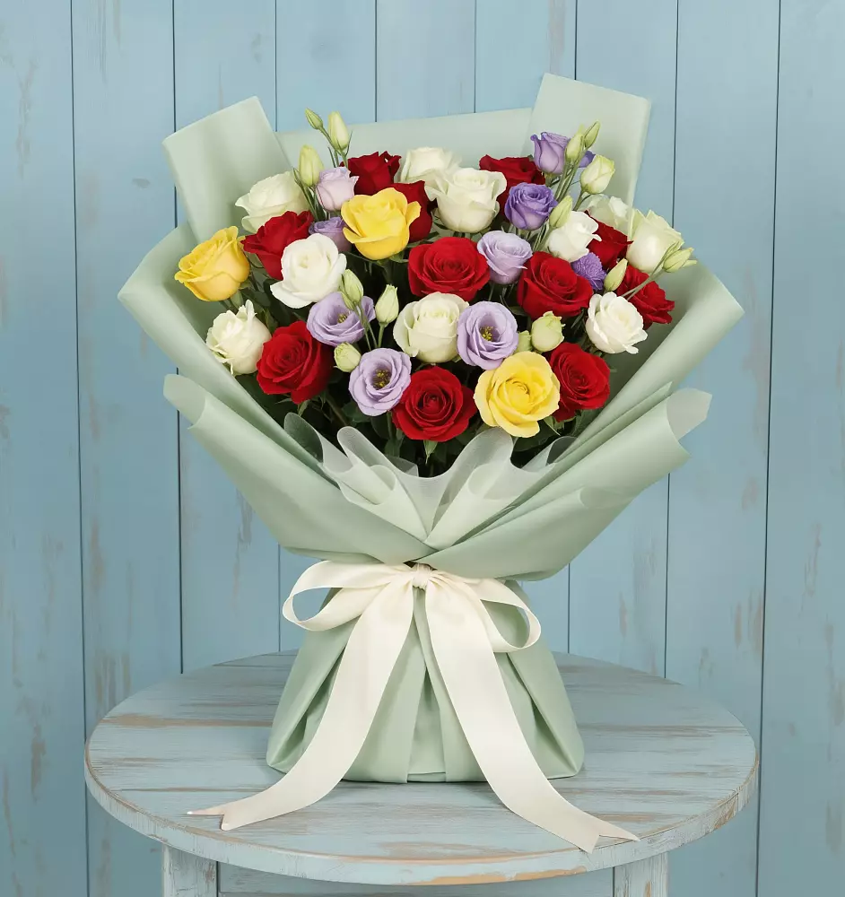 Букет цветов из: Розы в Верхнем Тагиле