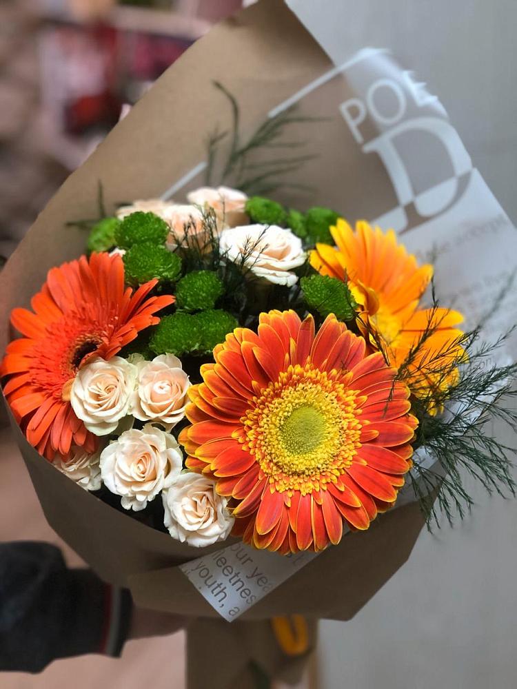 Букет цветов из: Герберы, Хризантемы и Розы в Верхнем Тагиле