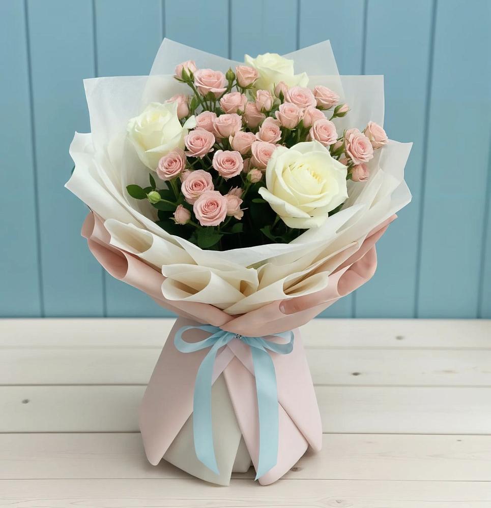 Букет цветов из: Розы в Верхнем Тагиле