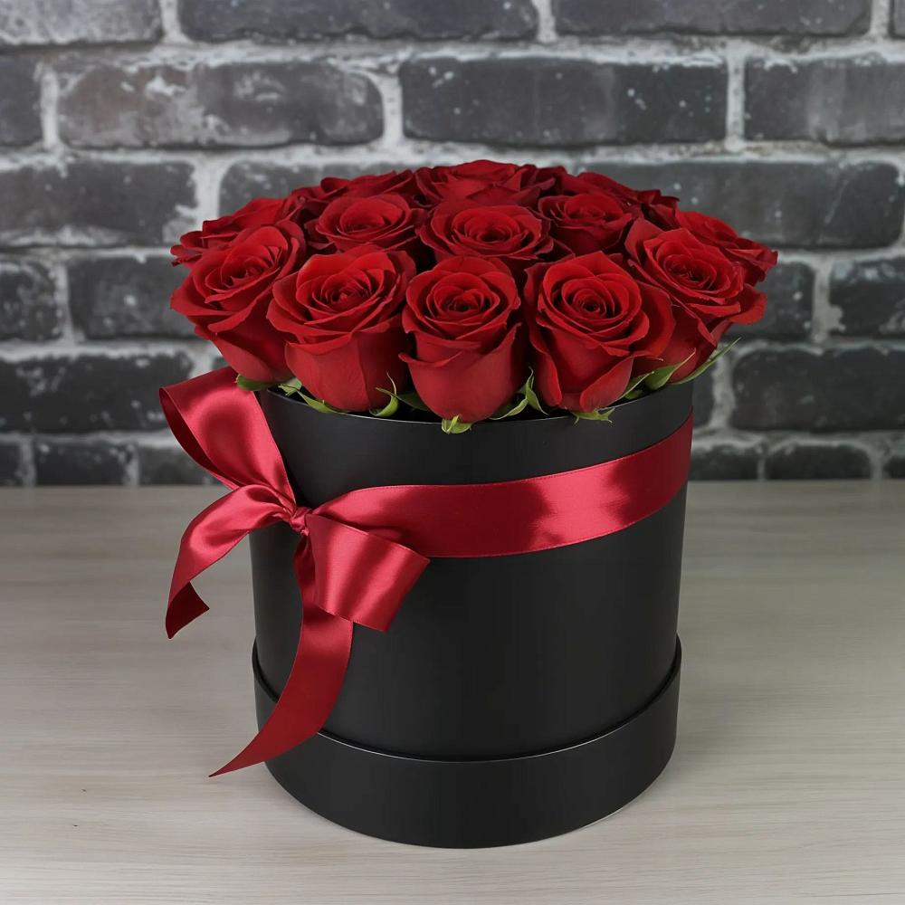 Цветочная композиция из Розы в шляпной коробке в Верхнем Тагиле