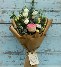 Букет цветов из:  Розы и Лизиантусы в Верхнем Тагиле