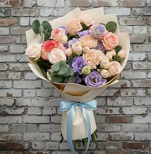 Букет цветов из:  Розы, Лизиантусы и Гвоздики в Верхнем Тагиле