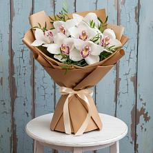 Букет цветов из:  Орхидеи и Розы в Верхнем Тагиле