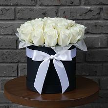 Цветочная композиция из Розы в шляпной коробке в Верхнем Тагиле